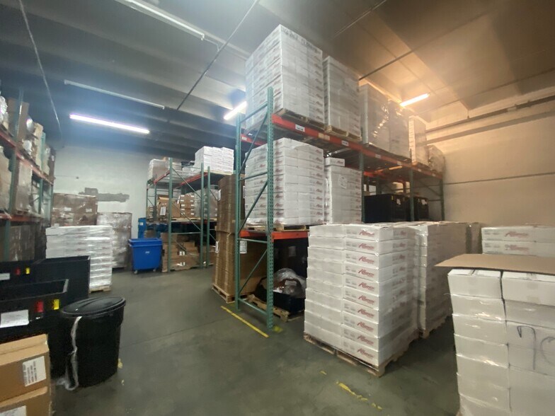 More Photos Of 4093 N 28th Way, Hollywood Warehouse For Lease