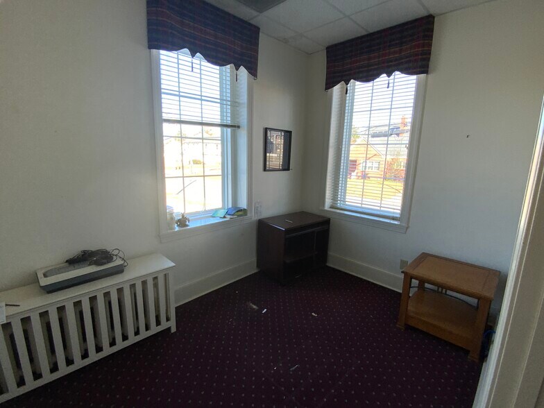 More Photos Of 401 W Cumberland St, Dunn Funeral Home For Sale