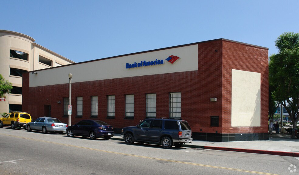 More Photos Of 9447-9453 Culver Blvd, Culver City Bank For Lease