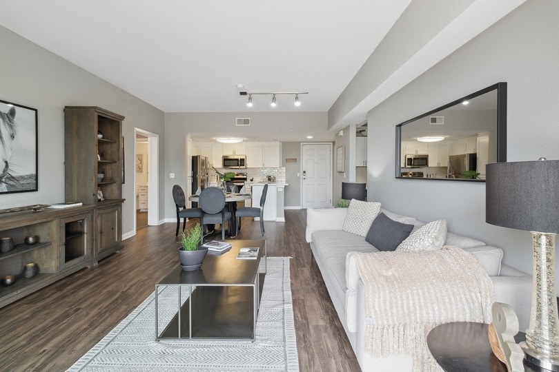 More Photos Of 5395 Napa St, San Diego Apartments For Lease