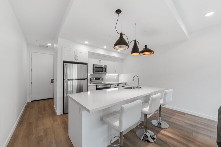 More Photos Of 4015 Richmond St, San Diego Apartments For Sale