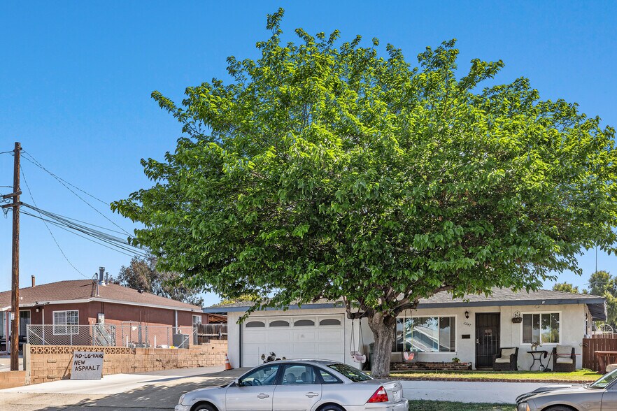 More Photos Of 2241-2247 Prospect St, National City Apartments For Sale