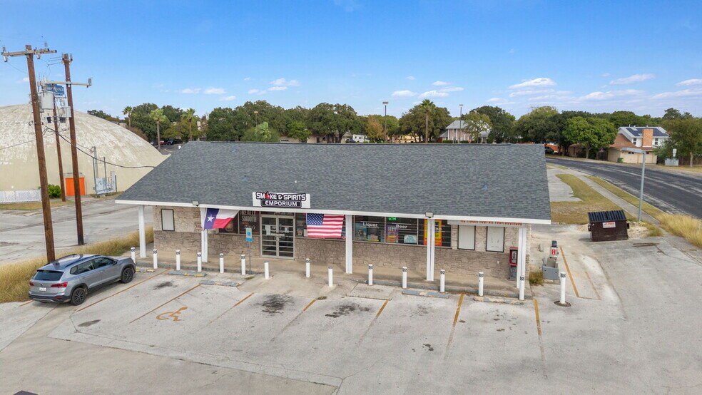More Photos Of 6325 Bandera Rd, San Antonio Convenience Store For Sale