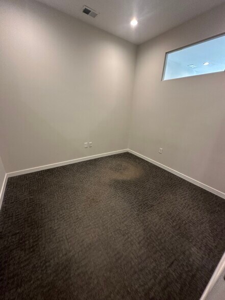 More Photos Of 6110 McFarland Station Dr, Alpharetta Medical For Lease