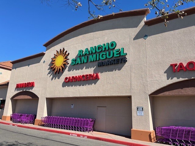 More Photos Of 2309-2339 W Hammer Ln, Stockton Freestanding For Lease