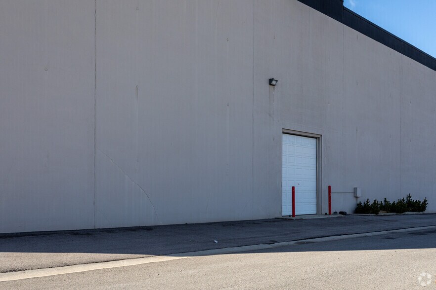 More Photos Of 810 W Utah Ave, Payson Warehouse For Sale