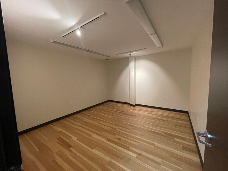 More Photos Of 9190-9214 Exposition Blvd, Los Angeles Warehouse For Sale