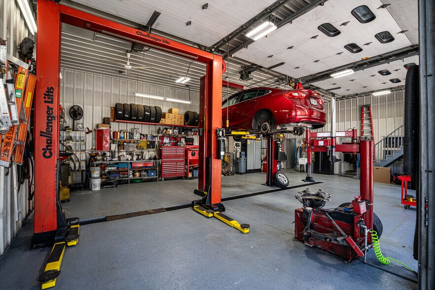 More Photos Of 5110 75th St, Kenosha Auto Dealership For Sale