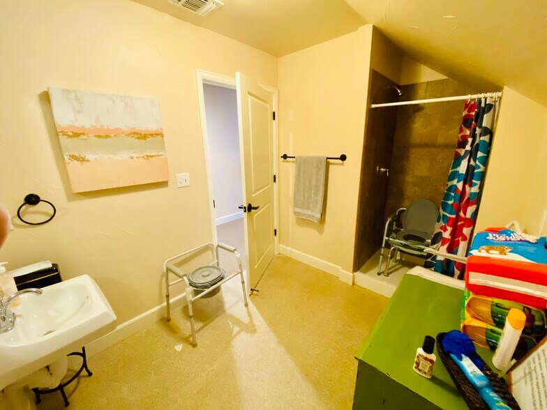 More Photos Of 910 Gruene Rd, New Braunfels Medical For Lease