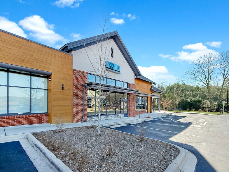 More Photos Of 190 Hendersonville Rd, Asheville Storefront Retail Office For Lease