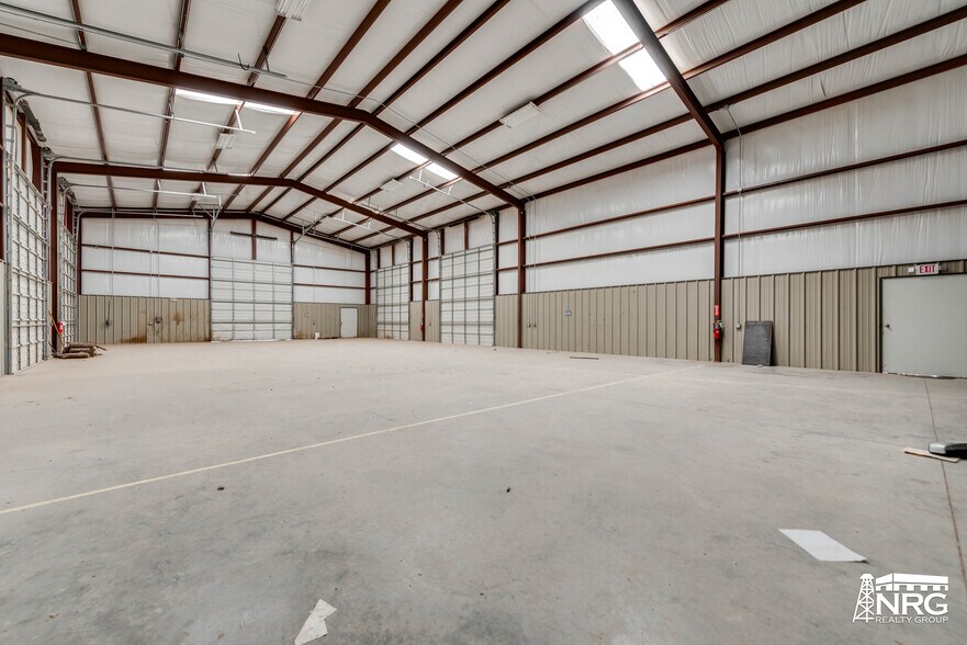 More Photos Of 3211 S County Road 1180, Midland Warehouse For Lease