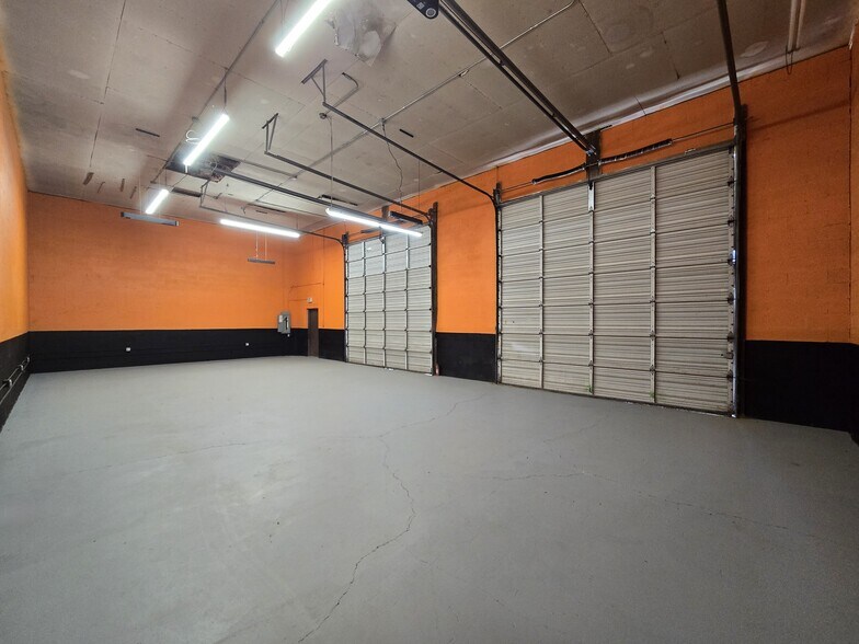 More Photos Of 5210 N Middlebrook Pike, Knoxville Unknown For Lease