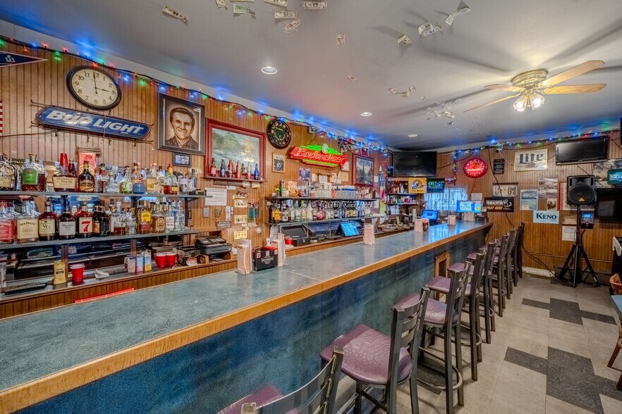 More Photos Of 240 Essex St, Haverhill Storefront Retail Residential For Sale