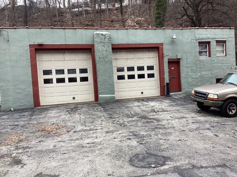 More Photos Of 168 Old Belmont Ave, Bala Cynwyd Auto Repair For Sale