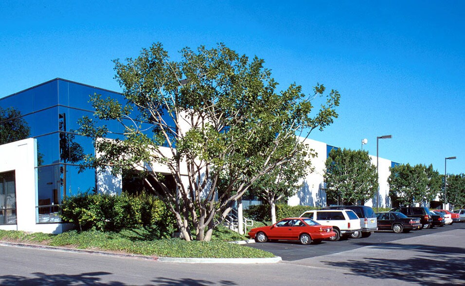 More Photos Of 9830 Siempre Viva Rd, San Diego Unknown For Lease