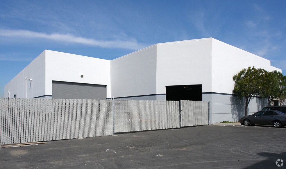More Photos Of 5611 Kimball Ct, Chino Manufacturing For Lease