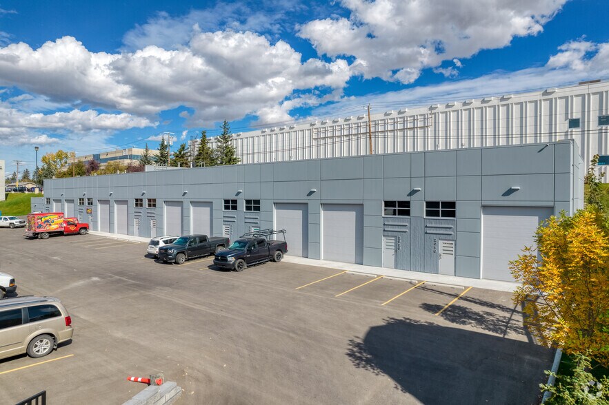 Primary Photo Of 220 Manning Rd NE, Calgary Showroom For Sale