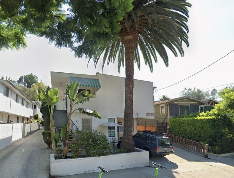 More Photos Of 2030 Holly Dr, Los Angeles Apartments For Sale