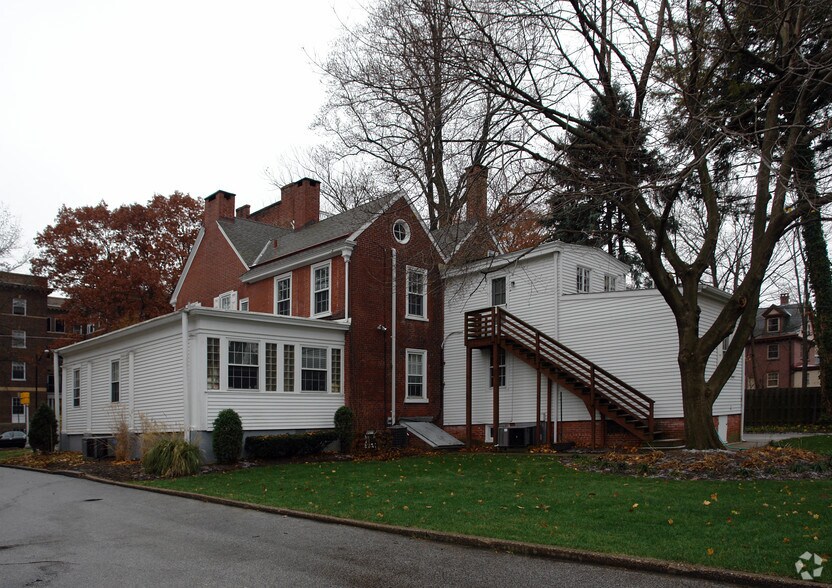 More Photos Of 255 E Kings Hwy, Haddonfield Office For Sale