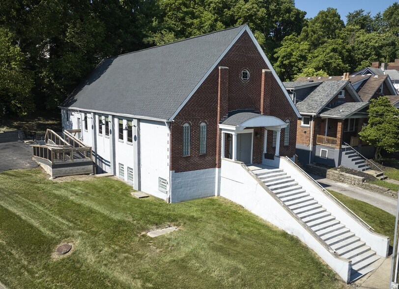 Primary Photo Of 301 Dorchester Ave, Cincinnati Office For Sale