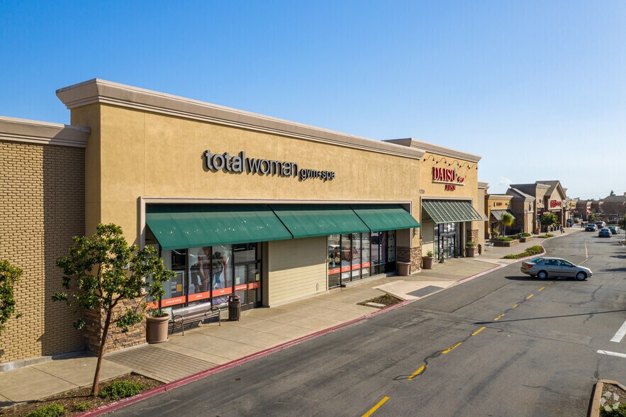 More Photos Of 14200-14450 Culver Dr, Irvine Storefront For Lease