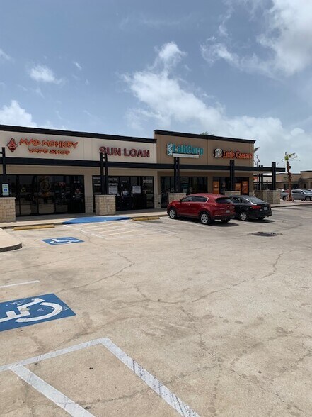 More Photos Of 1702 Highway 181 Hwy, Portland Unknown For Lease