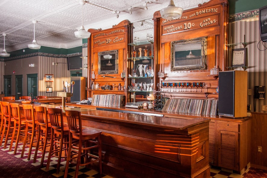 More Photos Of 126 W Main St, Hope Hospitality For Sale