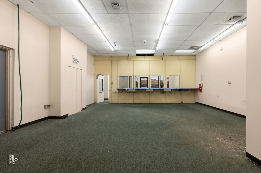 More Photos Of 2001-2003 W 79th St, Chicago Storefront For Lease