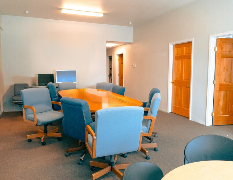 More Photos Of 4311 Sara Rd SE, Albuquerque Research And Development For Lease