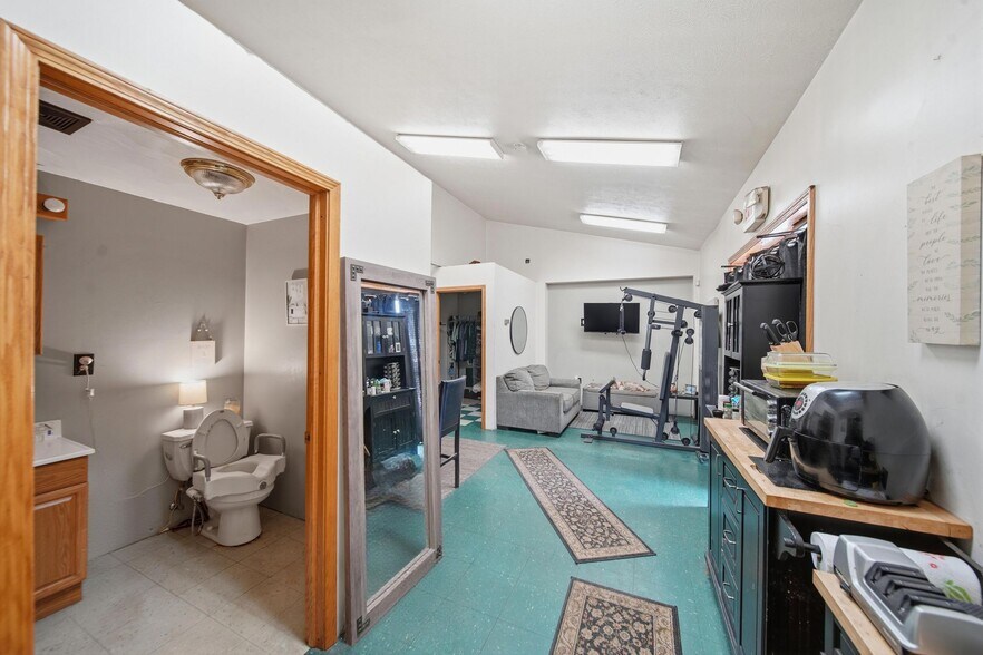 More Photos Of 4849 W Lake Rd, Dunkirk Office For Sale