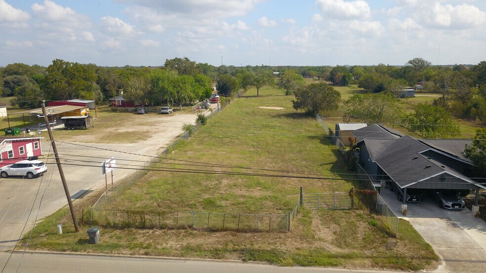 More Photos Of 2808-2900 S Laurent St, Victoria Land For Sale