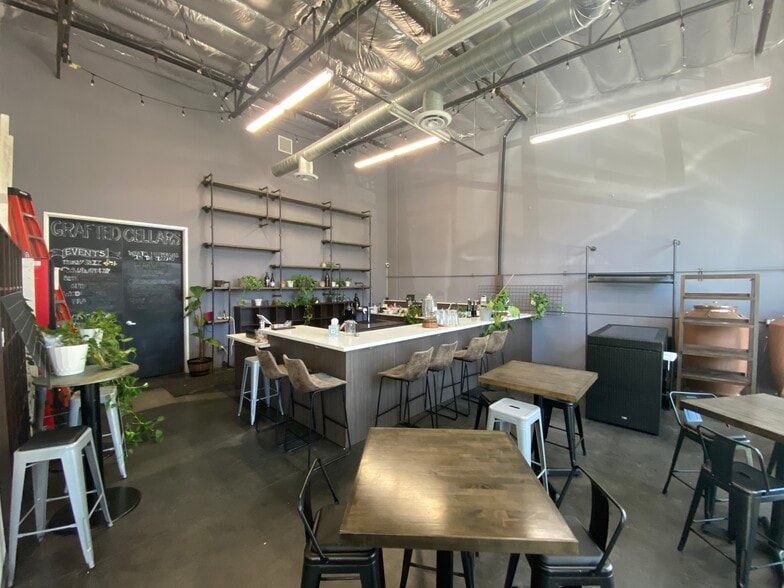 More Photos Of 2379 La Mirada Dr, Vista Warehouse For Lease