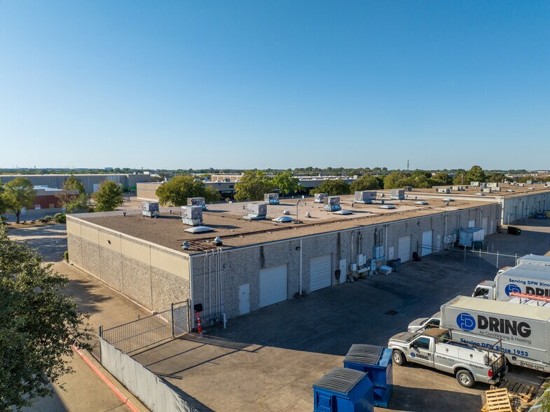 More Photos Of 2440 Lacy Ln, Carrollton Flex For Lease