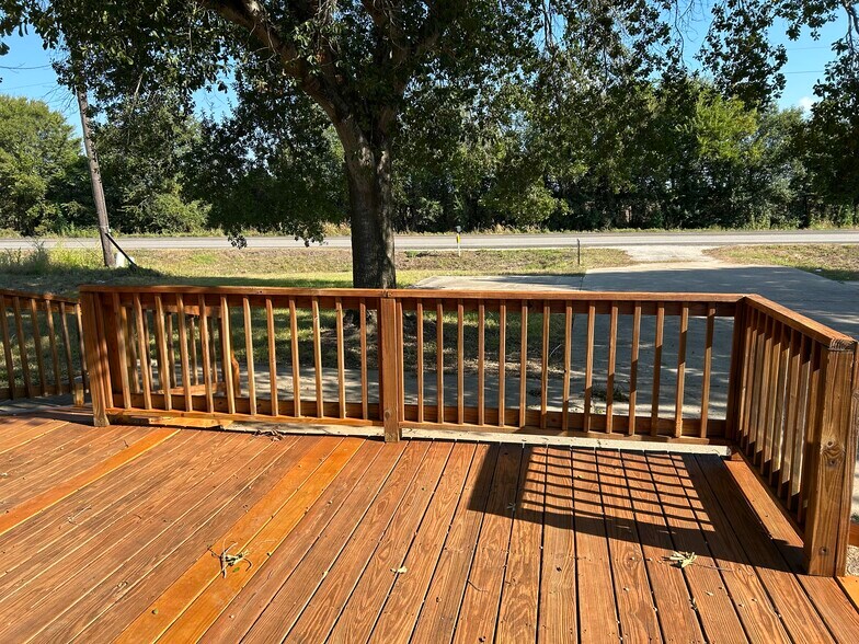 More Photos Of 1006 Spur 515 St, Navasota Restaurant For Lease