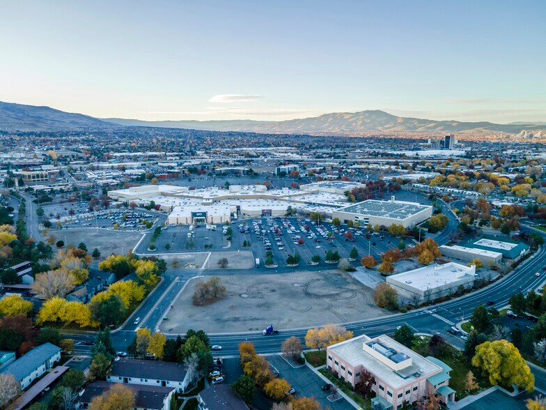 More Photos Of 5000 Meadowood Mall Cir, Reno Unknown For Lease