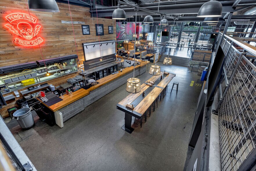 More Photos Of 316-320 Reading Rd, Cincinnati General Retail For Lease