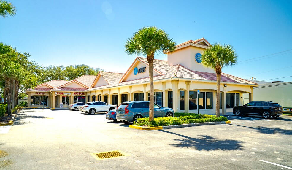 More Photos Of 411 S Federal Hwy, Deerfield Beach Unknown For Lease