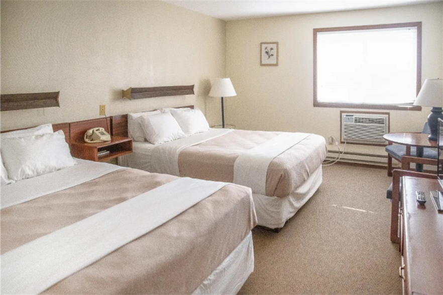 More Photos Of 502 W Highway 66, Drayton Hotel For Sale