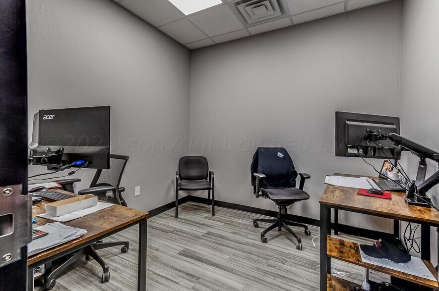 More Photos Of 7845 Canyon Dr, Amarillo Loft Creative Space For Lease