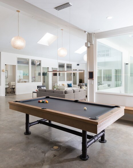 More Photos Of 4200 Broadway, Oakland Office For Lease