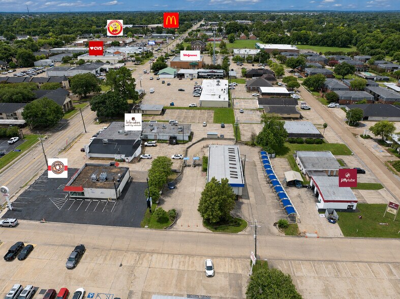 More Photos Of 1308 Windsor Pl, Alexandria Carwash For Sale