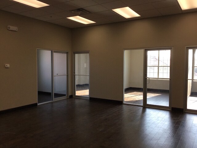 More Photos Of 7709 San Jacinto Pl, Plano Loft Creative Space For Sale
