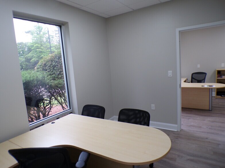 More Photos Of 10404 Chapel Hill Rd, Morrisville Light Distribution For Lease