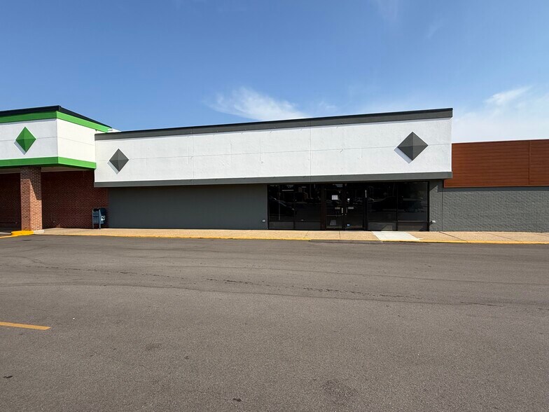 More Photos Of Oak Hill Rd @ NWC Oak Hill Rd. & Morgan Ave., Evansville Unknown For Lease