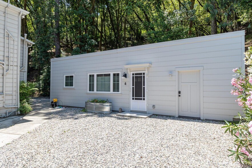 More Photos Of 14 Sentinel Ct, San Rafael Apartments For Sale
