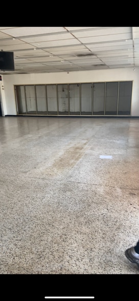 More Photos Of 720 W Sam Houston Pkwy S, Houston Convenience Store For Lease