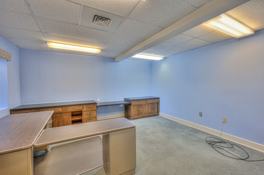 More Photos Of 228 S Military Ave, Lawrenceburg Religious Facility For Sale