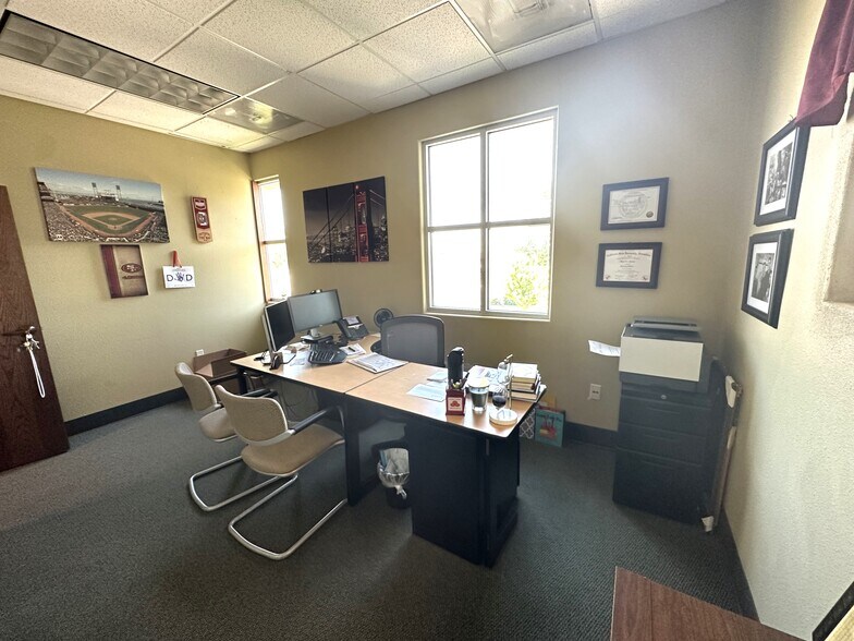 More Photos Of 1486 W 11th St, Tracy Coworking Space
