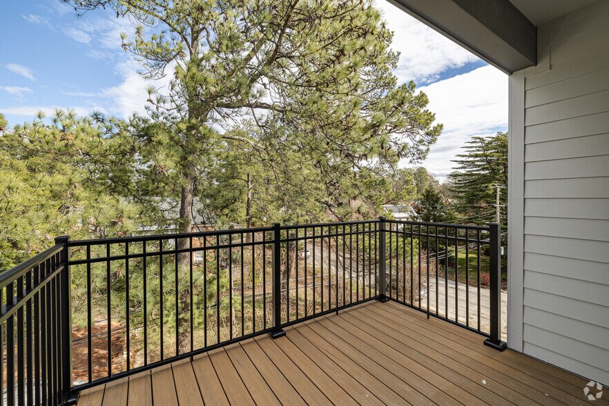 More Photos Of 4701 Forest Hill Ave, Richmond Apartments For Lease