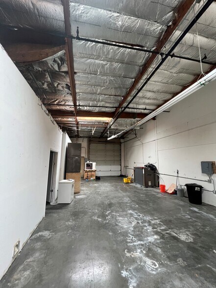 More Photos Of 1820-1828 Stone Ave, San Jose Warehouse For Sale